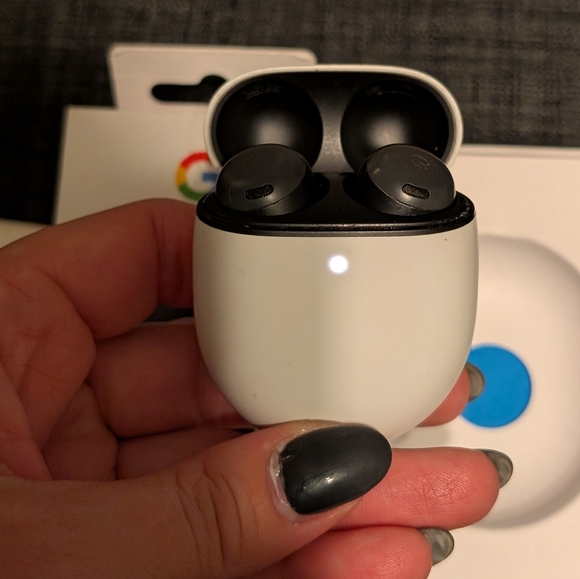 Google Pixel Buds Pro - Picture 4 of 10